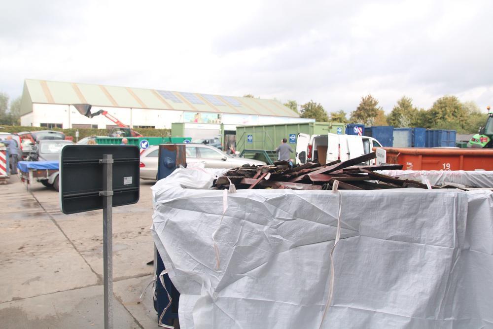 Hallucinant - Een op drie recyclageparken te laks met asbest