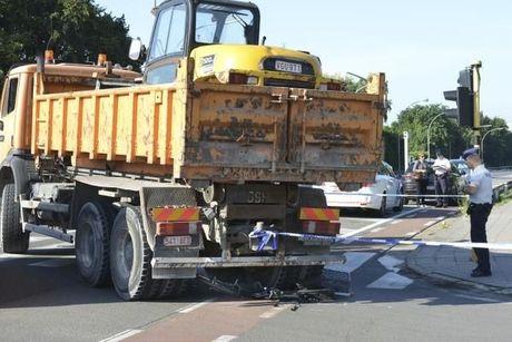 Fietser overleden na ongeval met vrachtwagen in Brugge