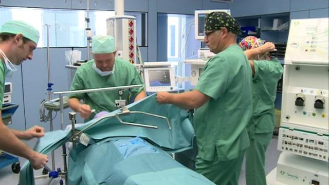 AZ Groeninge in Kortrijk start nieuwe behandeling voor buikvlieskanker