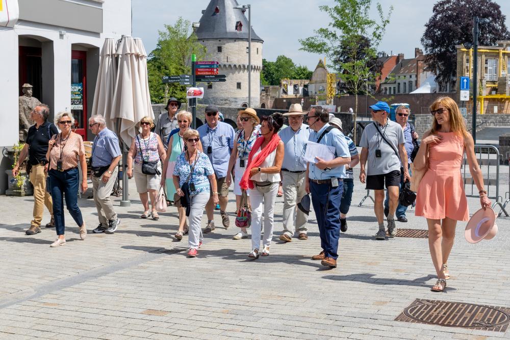 KW-lezers met Jessie De Caluwe op Clauswandeling in Kortrijk