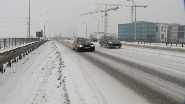 10 centimeter extra sneeuw zorgt voor ellende op de weg