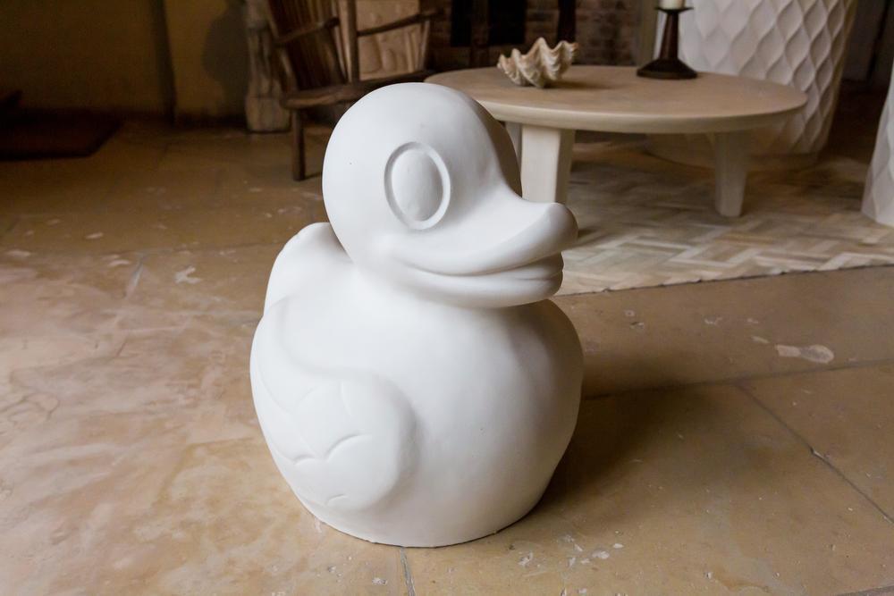 Een eendje dat Pol zelf beeldhouwde.