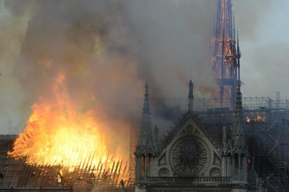 IN BEELD - Inferno in Notre-Dame, the day after: 
