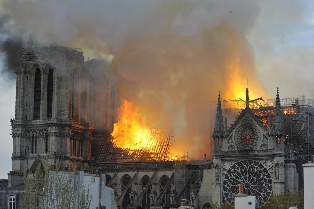 IN BEELD - Inferno in Notre-Dame, the day after: 