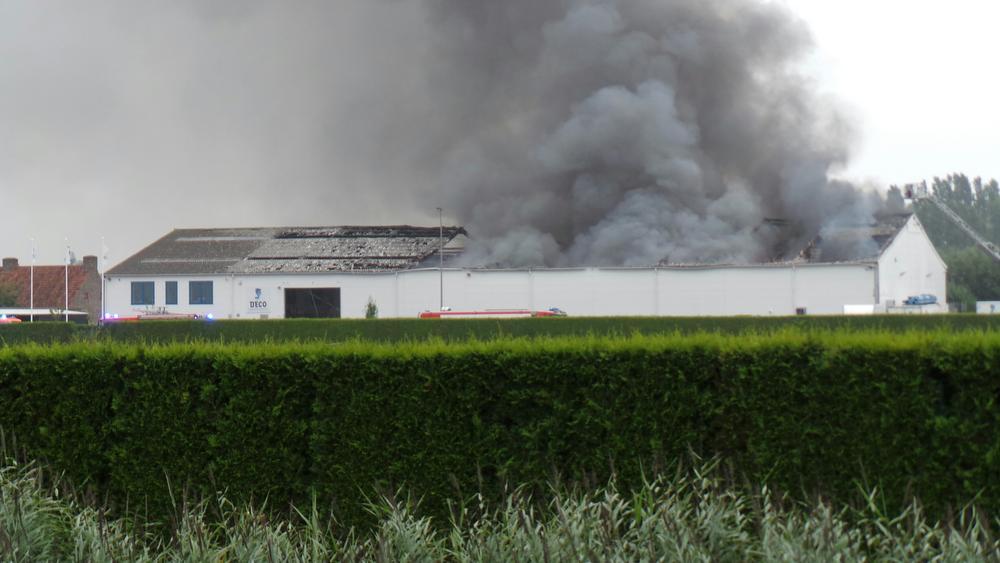 Zware industriebrand bij de Blauwe Toren in Brugge
