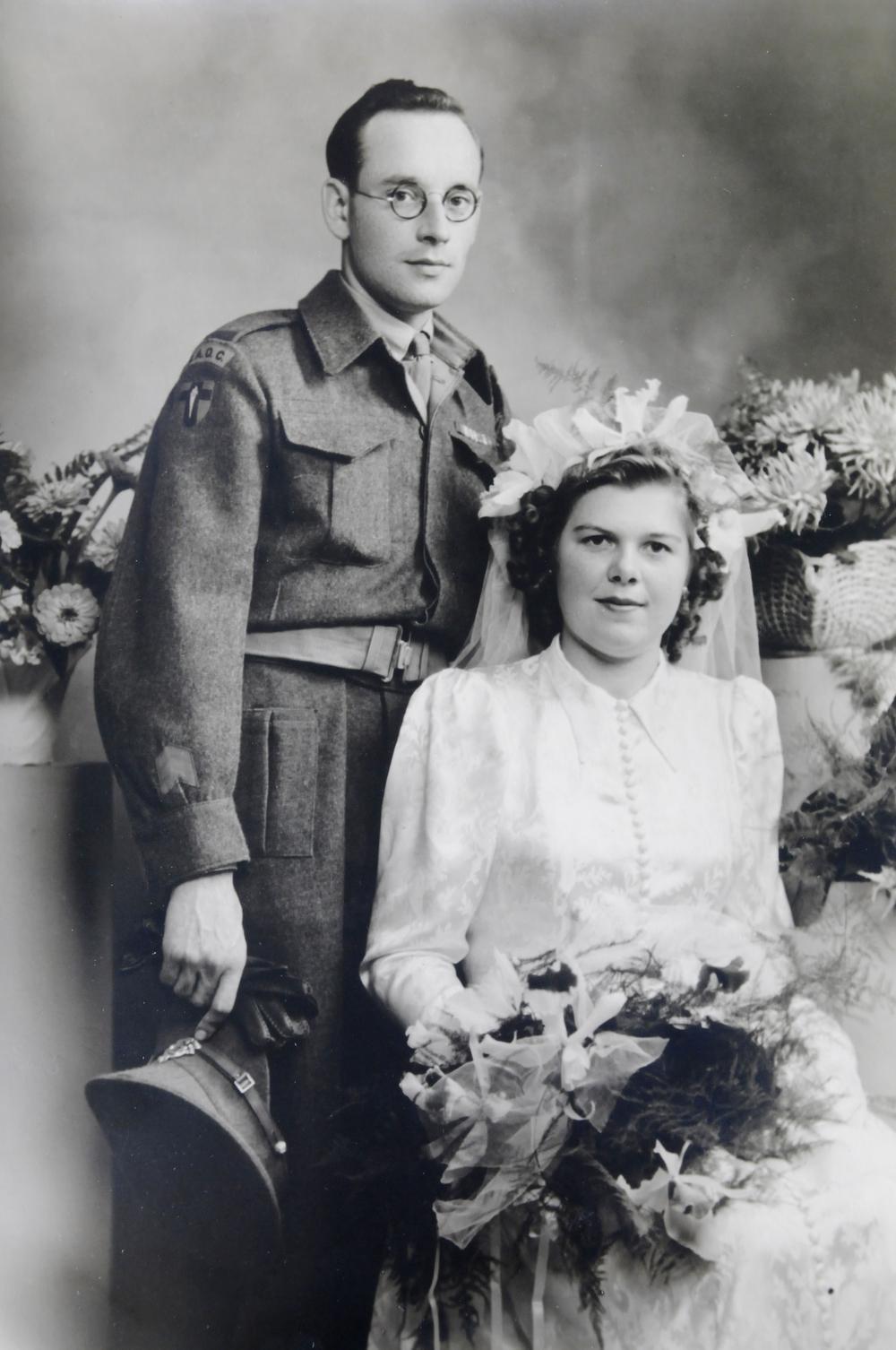 In februari 1947 trouwde Georgette met de Britse soldaat Dennis Jones. 