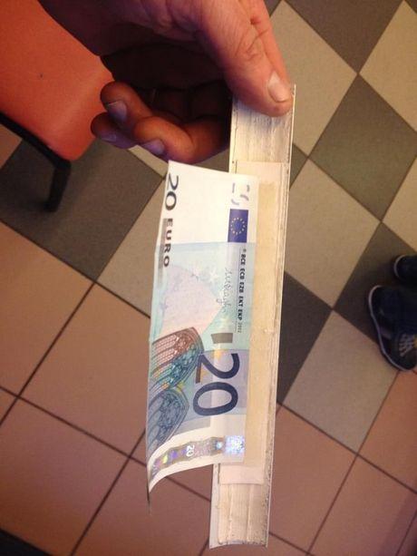 Bankautomaat Bpost aan 't Peerdeke in Assebroek gesaboteerd
