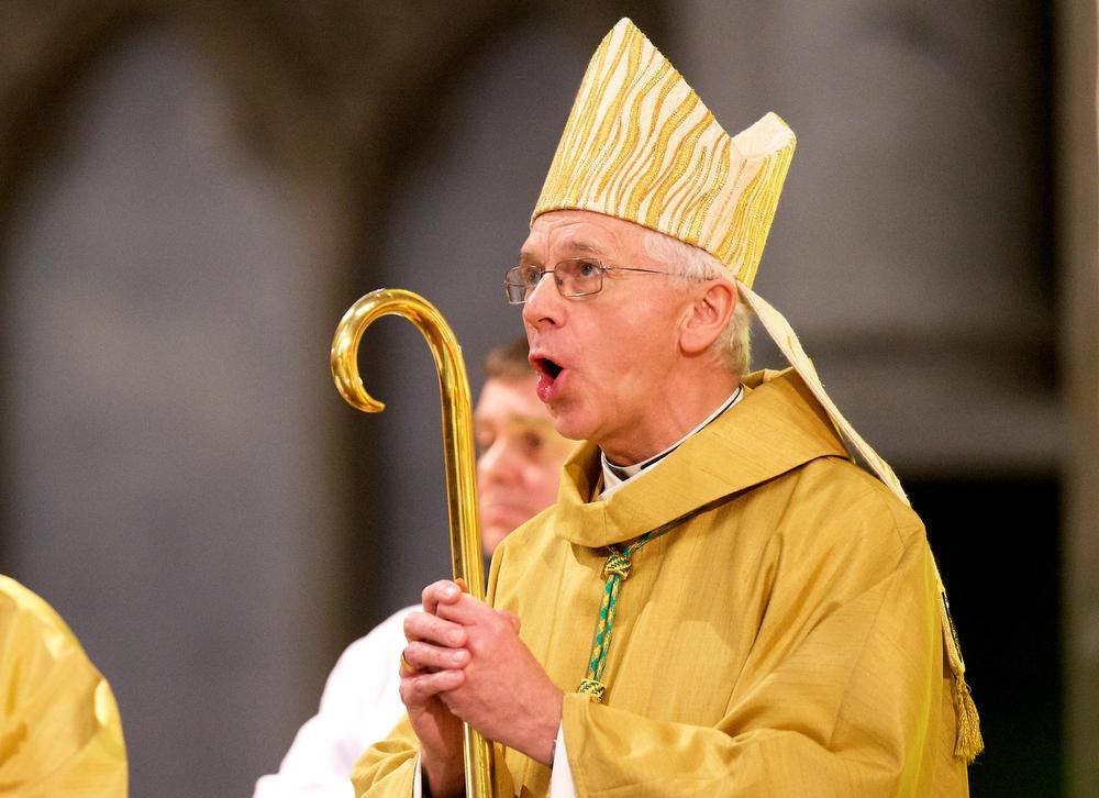 Koning woont aanstelling nieuwe aartsbisschop De Kesel bij