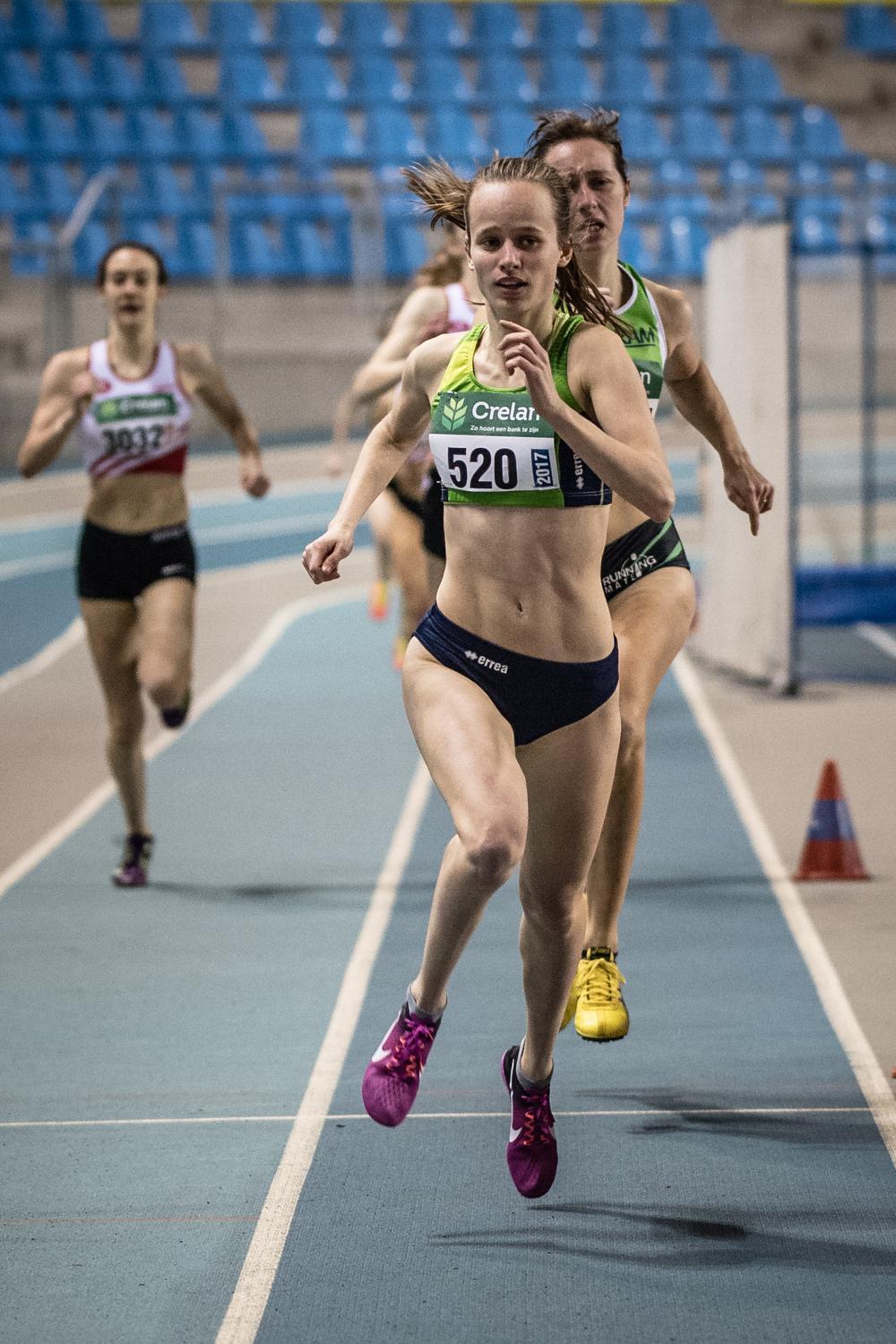 De Leffingse juniore Céline Roelens won de 800 meter.