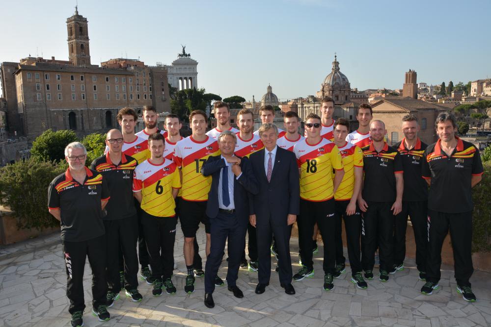 Red Dragons ontvangen op de Belgische ambassade in Rome