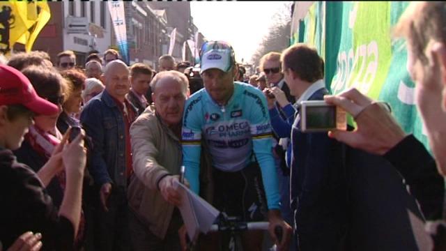Boonen wint Gent-Wevelgem na fenomenale sprint