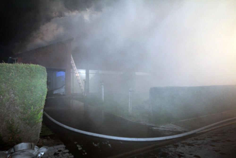 Zware woningbrand teistert huis in de Touwstraat in Ingelmunster