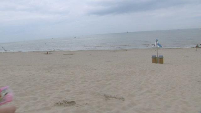 Afvalsorteerbakken vinden hun weg naar het strand in Middelkerke en Nieuwpoort