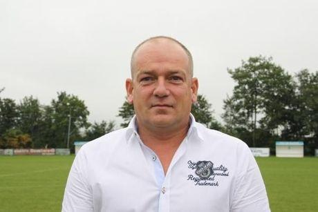 Coach Denis de Tand geeft ontslag bij KSV De Ruiter nadat eersteprovincialer spelers niet langer (royaal) kan betalen