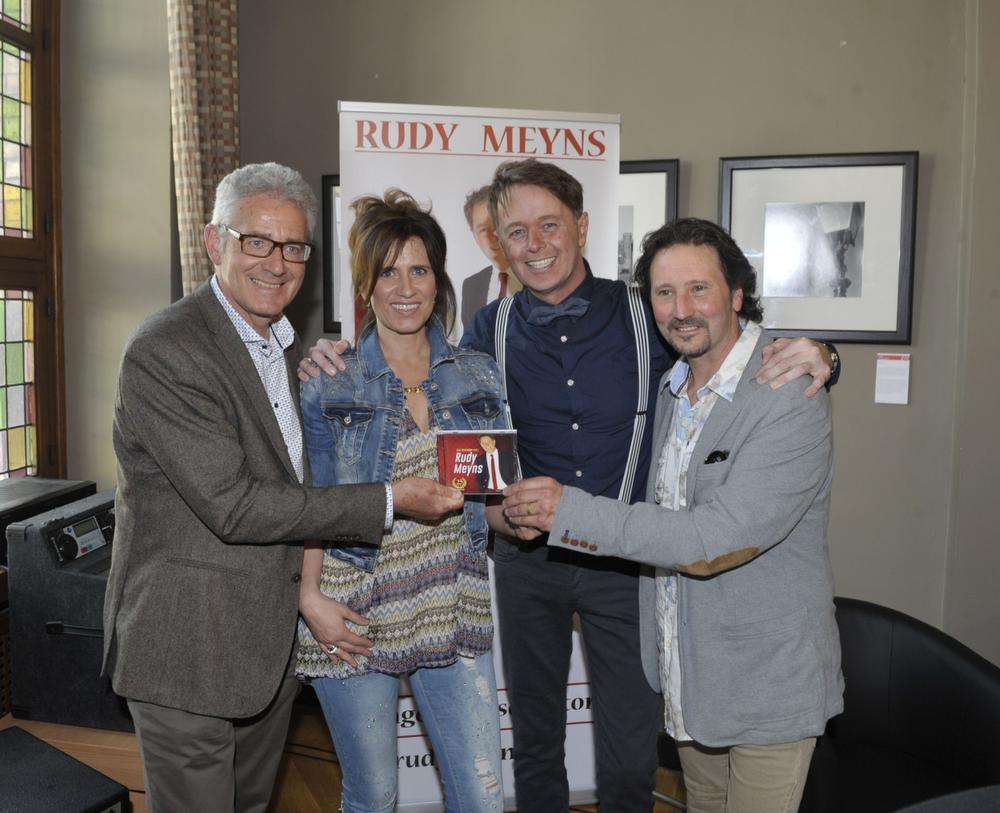 Fan neemt dagje vakantie voor cd-voorstelling Rudy Meyns bij VBRO in Brugge