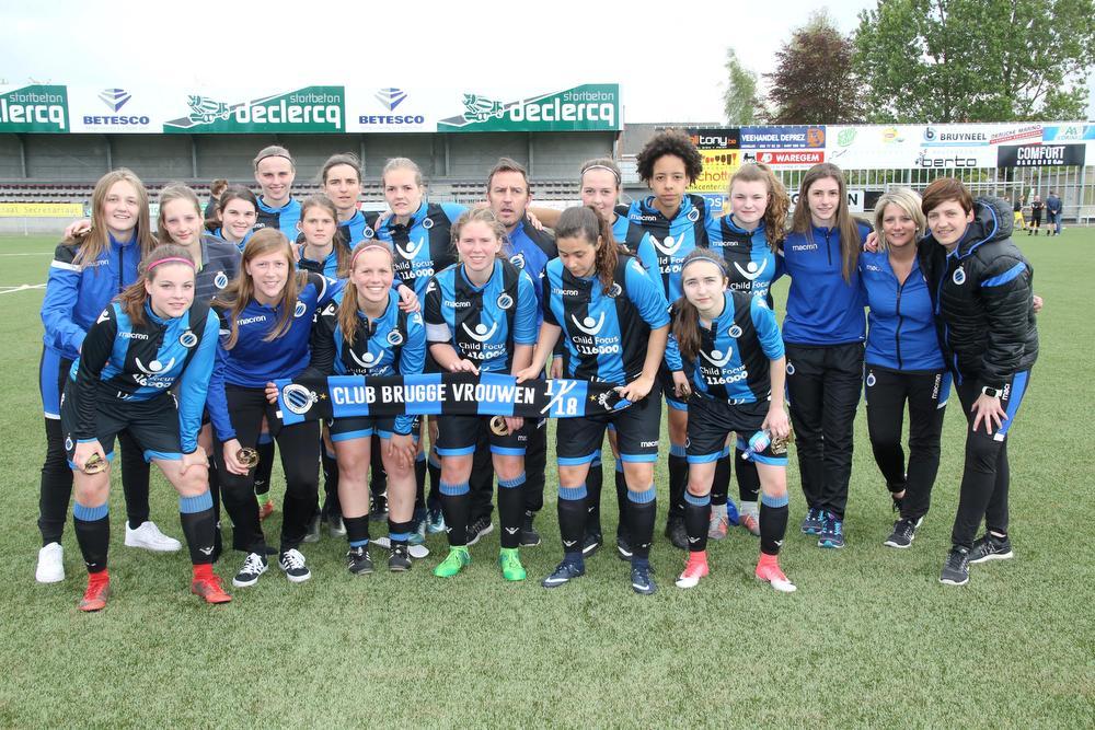 Club Brugge pakte de titel in eerste provinciale, de beker moeten ze echter aan FC Heist laten.