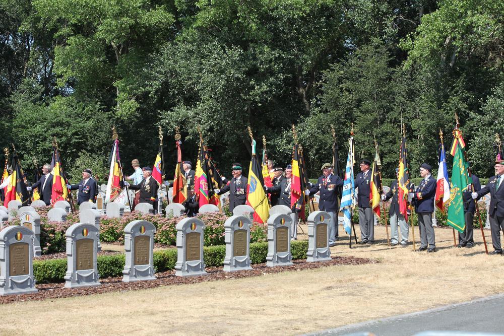 Vier gesneuvelde Belgische soldaten herbegraven in De Panne