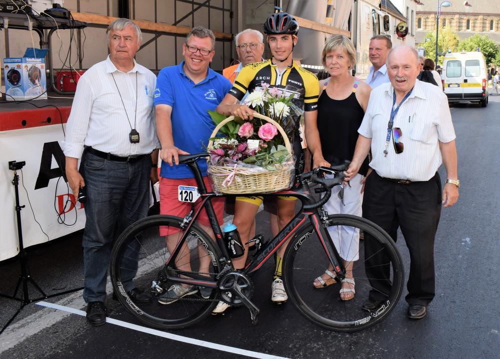 Vito Braet de snelste bij de juniores in Passendale 