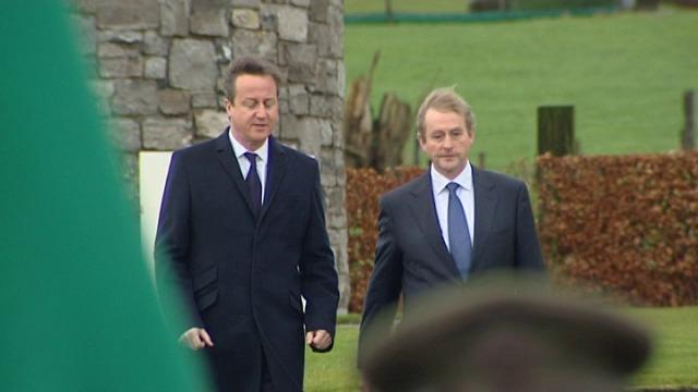 Britse en Ierse premier leggen krans neer aan Vredestoren Mesen