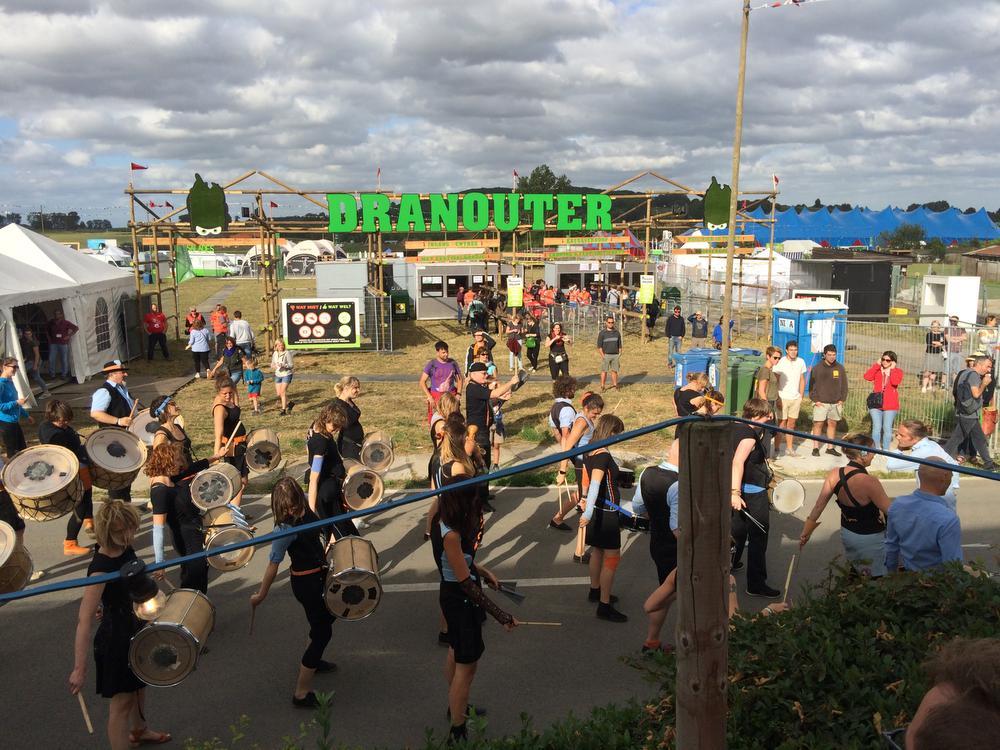 Dranouter Festival met veel toeters en bellen geopend