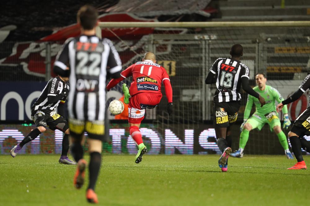 KV Kortrijk ziet zege ontglippen in Charleroi