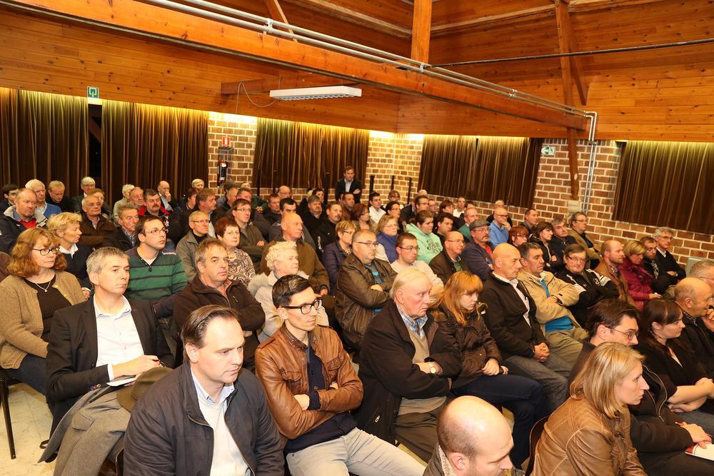 Grote belangstelling voor bewonersvergadering van Clarebout Potatoes in Nieuwkerke