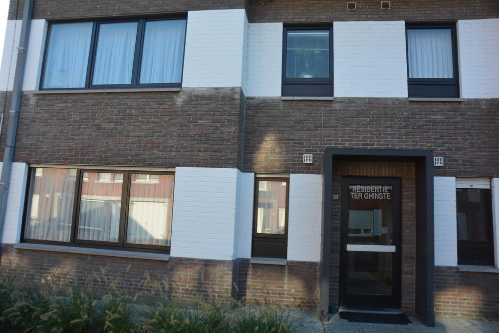 Dader en slachtoffer woonden in hetzelfde appartementsblok op De Ginste in Oostrozebeke.
