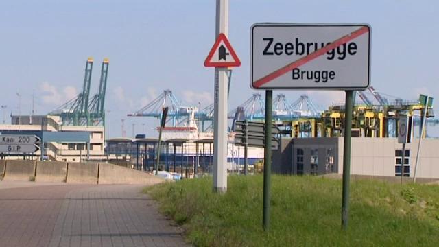 40 extra douaniers voor haven Zeebrugge