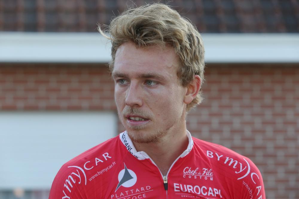 Elite zonder contract Sven Claerhout richt eigen wielerploeg op