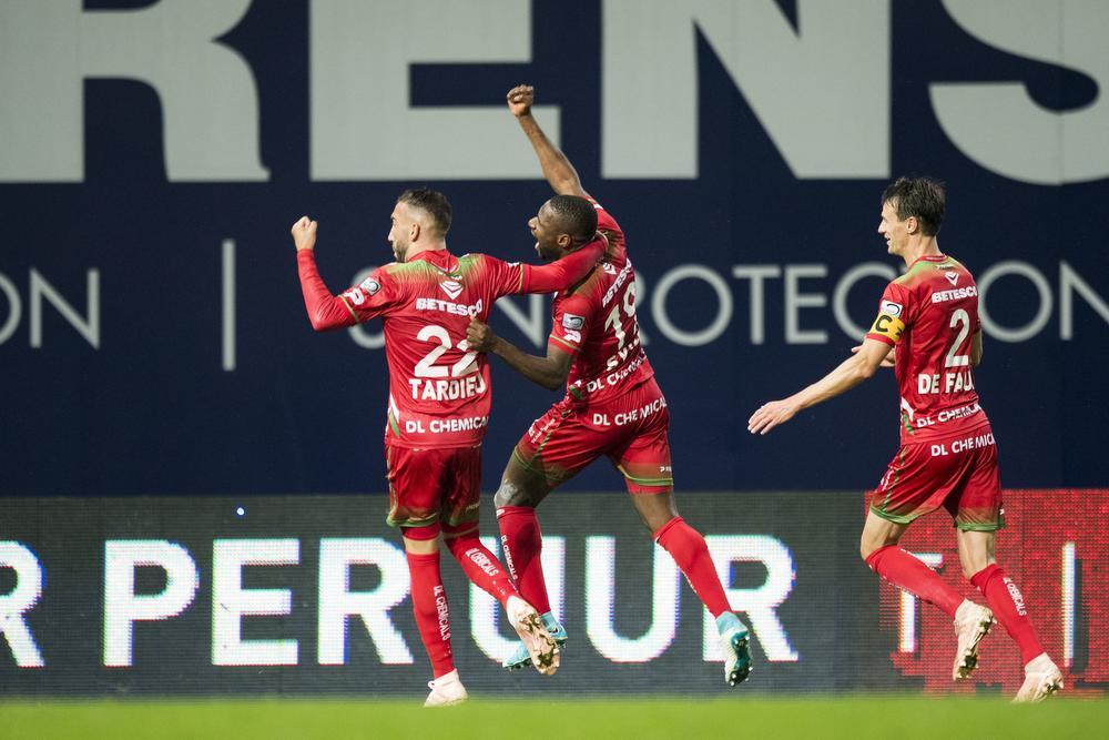 Zulte Waregem recht de rug met 3-1-winst tegen Standard