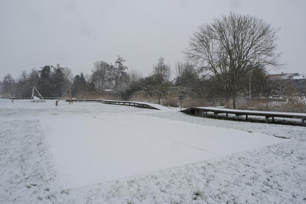 Sneeuw in het Stadspark in Poperinge.