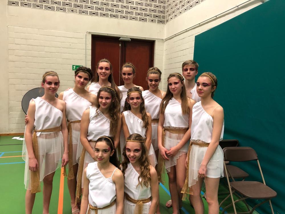 Dansgroep Pro Danza uit Poperinge pakt zeven medailles op wedstrijd in Beveren-Leie
