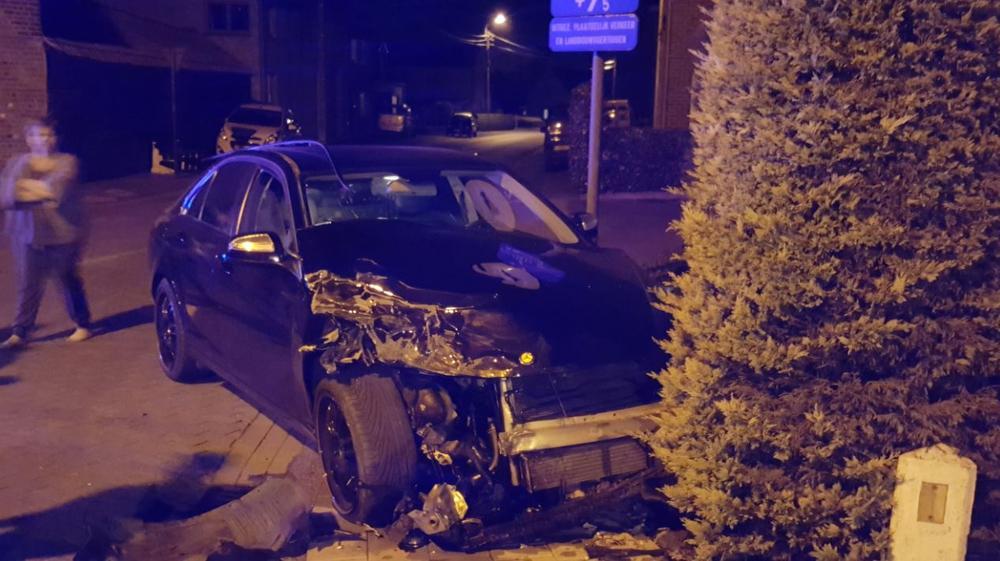 Grote ravage na aanrijding in Kortemark