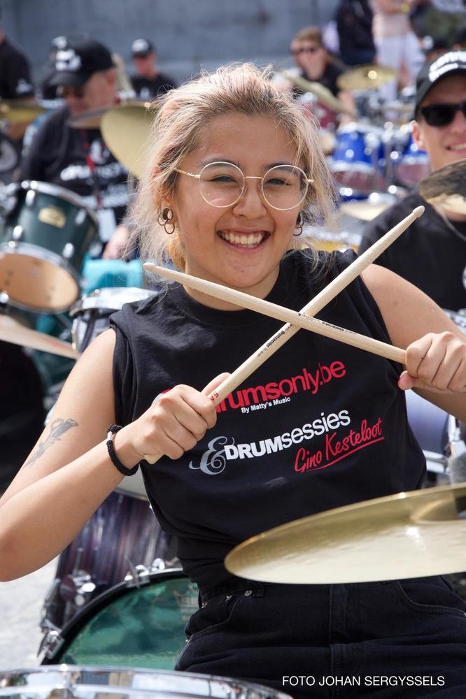 Kortrijk Drumt viert in Brussel een internationaal feestje tijdens de Nationale Feestdag