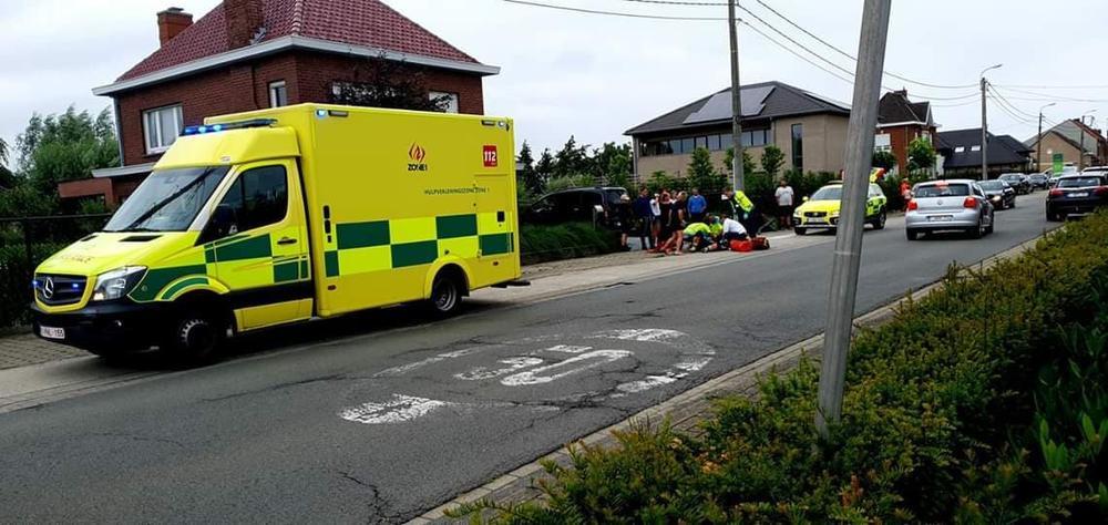 UPDATE - Torhoutse motorrijder niet langer in levensgevaar na crash in Kortemark