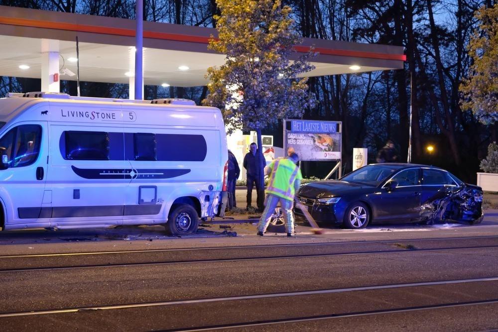 Twee wagens zwaar beschadigd bij verkeersongeval in Nieuwpoort