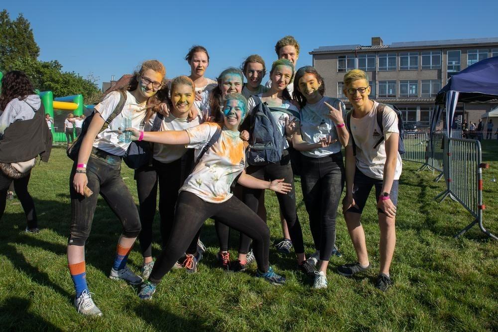 Vlnr: Amilia Depaepe, Isabo Vanhoute, Merel Lamote, Mathile De Cloet, Janthe Strobbe, Fran Snauwaert, Lotte Verschuere, Jarne Verbiest, Marie Abbeloos, Lendert Meeus