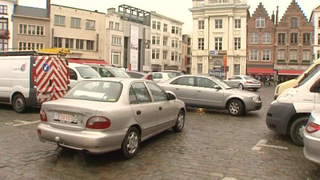 Grote Markt en Vlasmarkt Kortrijk worden autovrij, parkeren kan in nieuwe shop & go-zone