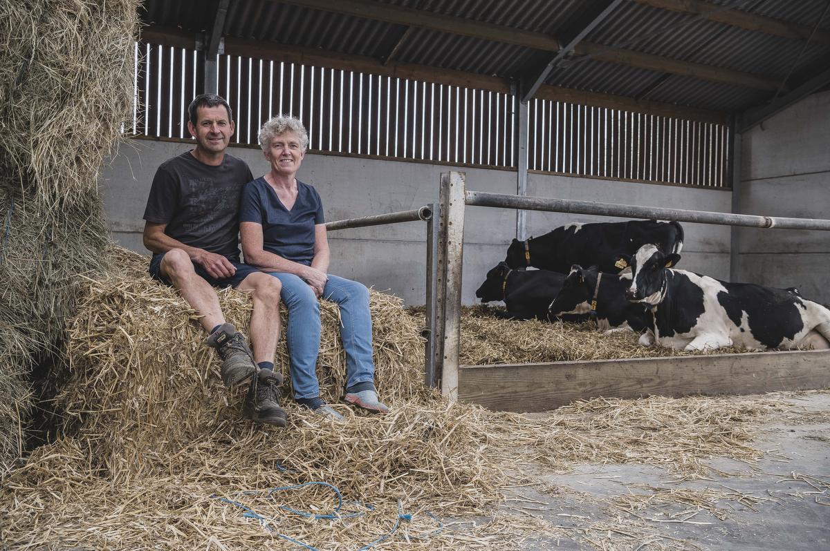 Geert en Carine uit Oudenburg verwelkomen eind juli Chiro Itterbeek uit Dilbeek op hun boerderij.