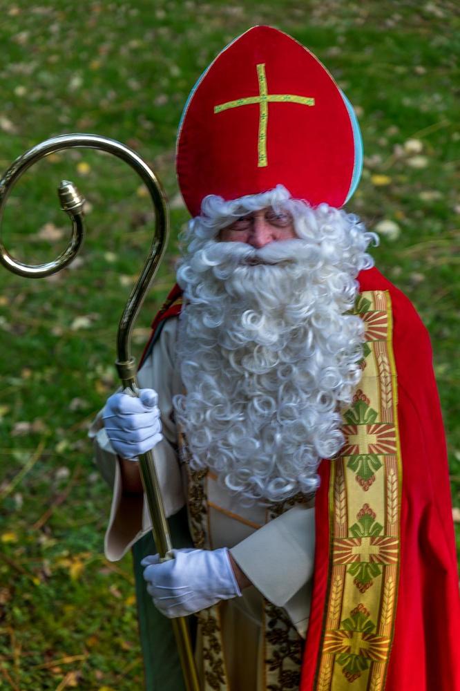Luc Verstraete is al een halve eeuw een trouwe hulpsint: Sinterklaas is gewoon onverwoestbaar