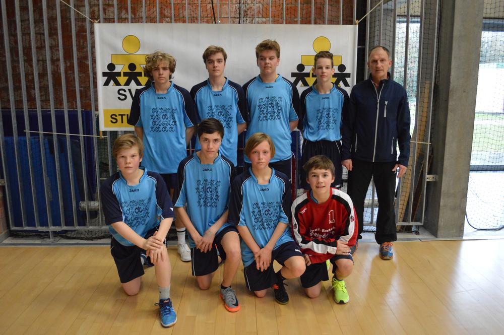 De cadetten jongens van het Onze-Lieve-Vrouwcollege Assebroek: Bram Roets, Helder Ghyssaert, Maxime D'Hoest, Milan Cornillie, Warre Ballegeer, Nico Moerman, Benjamin Wilmer, Axel Demuynck en coach Patrick George.
