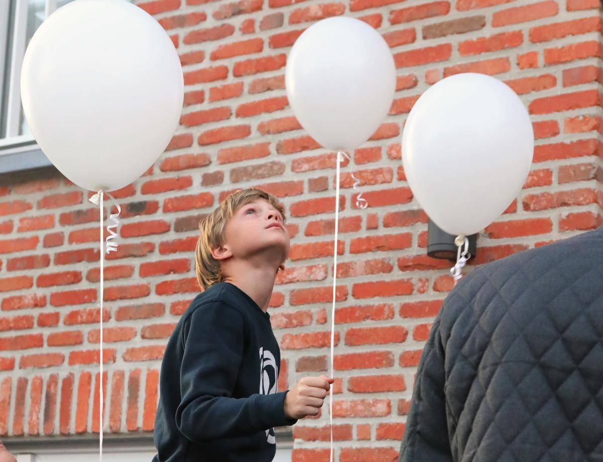 Bij de wake van een jaar geleden werden aan het huis van Kurt in Torhout witte ballonnen opgelaten, onder meer door zijn zoon Arnaud Huberecht (nu 10). Dat zal op dinsdagavond 15 september opnieuw gebeuren.