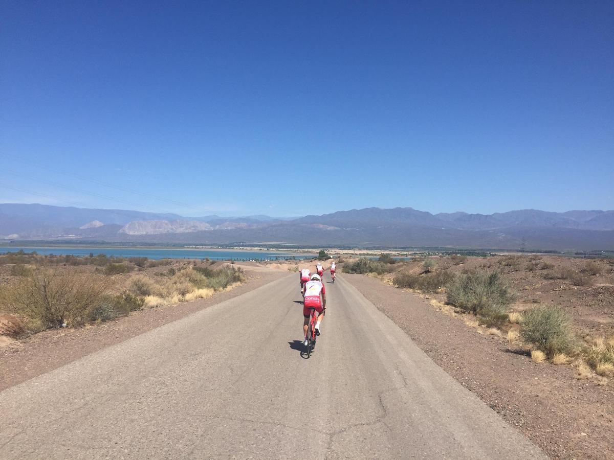 Naast het koersen was er voor de start van de ronde ook tijd om wat te genieten van de mooie natuur in Argentinië.