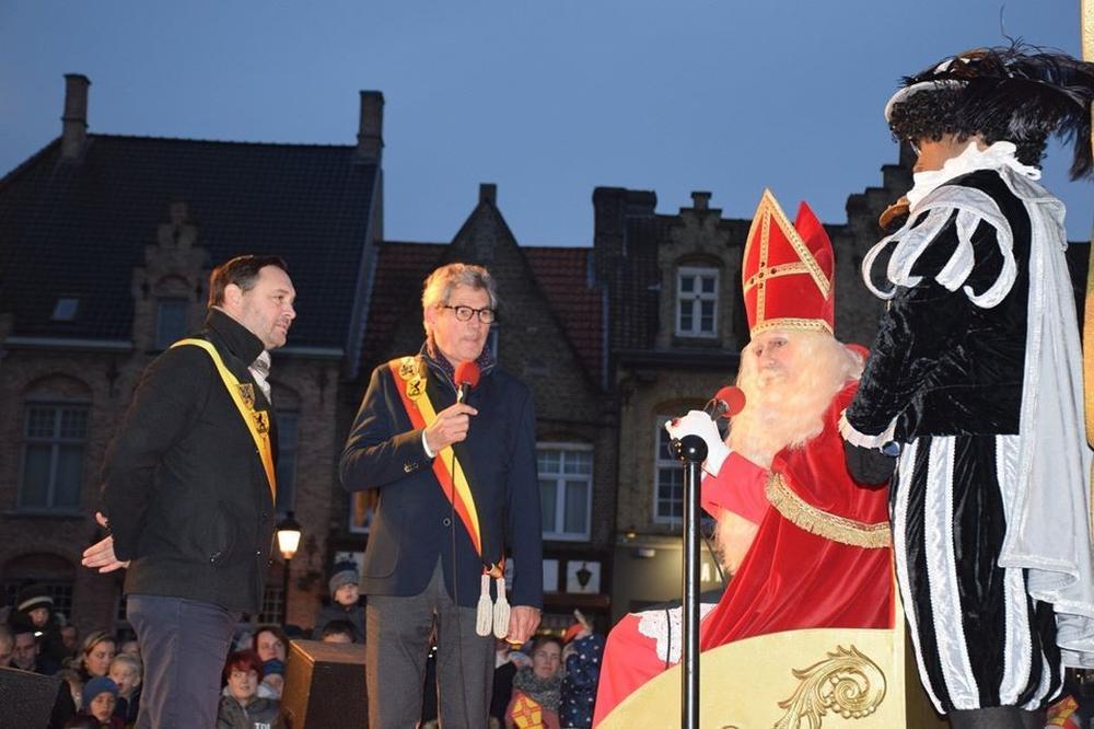 Sinterklaas krijgt warm onthaal in Nieuwpoort