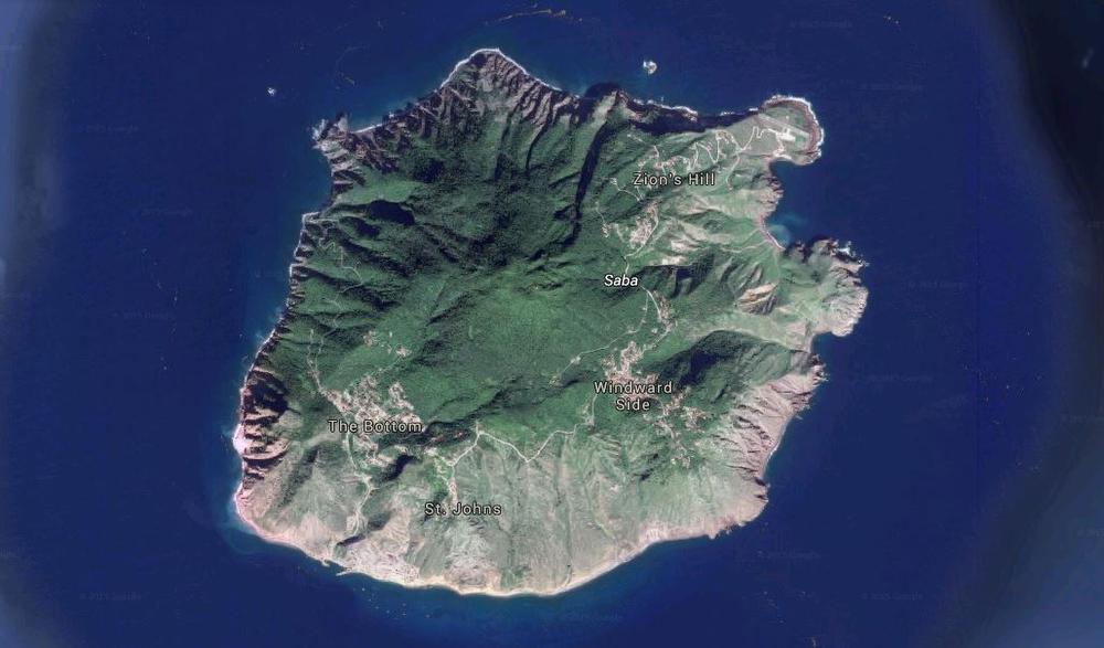 Zo ziet het eiland Saba er vanuit de lucht uit.