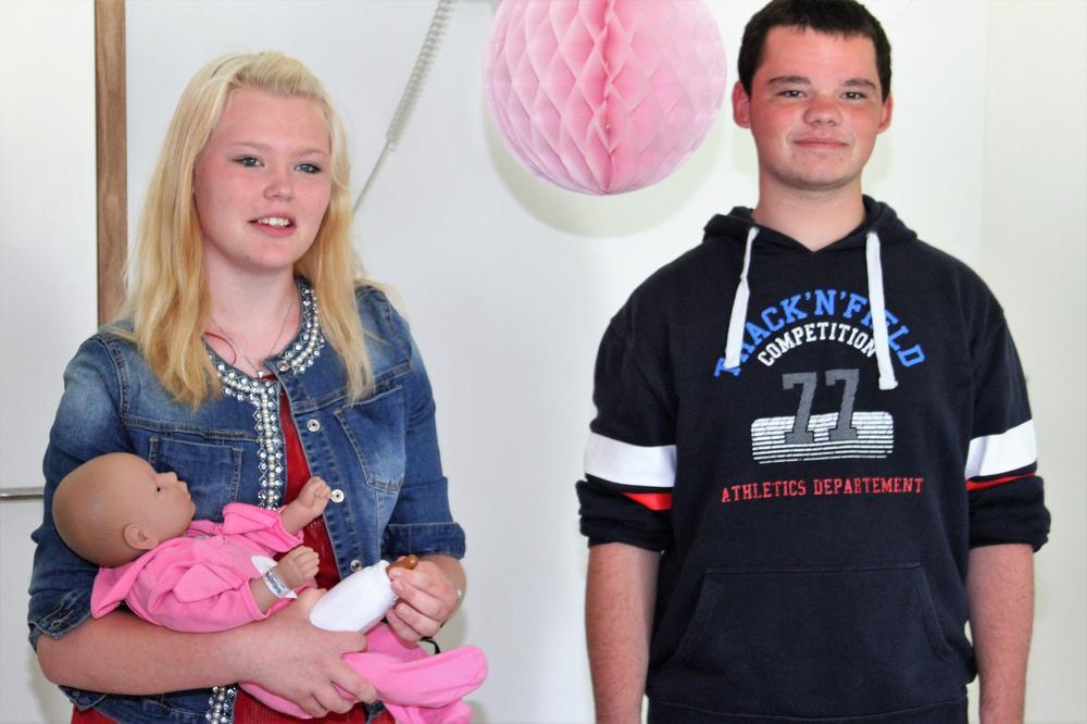 Robotbaby van Kortrijkse studente moet tienerzwangerschappen voorkomen