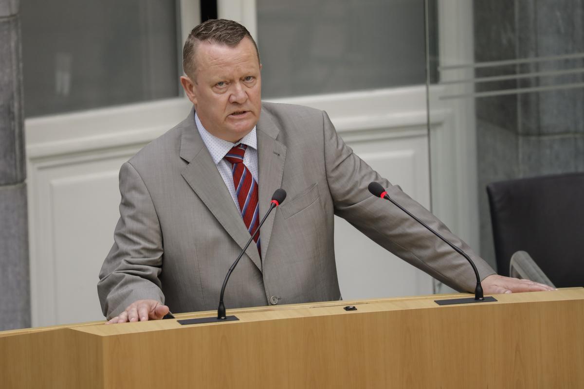 CD&V-voorzitter Joachim Coens reageert onthutst op steekpartij burgemeester