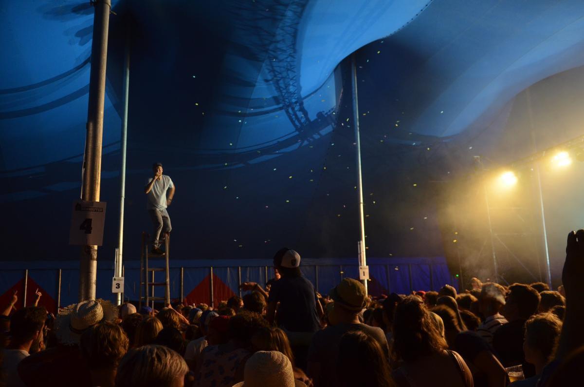 Brihang bouwde een stevig feestje in de Club op Festival Dranouter 2018. (Foto TOGH)