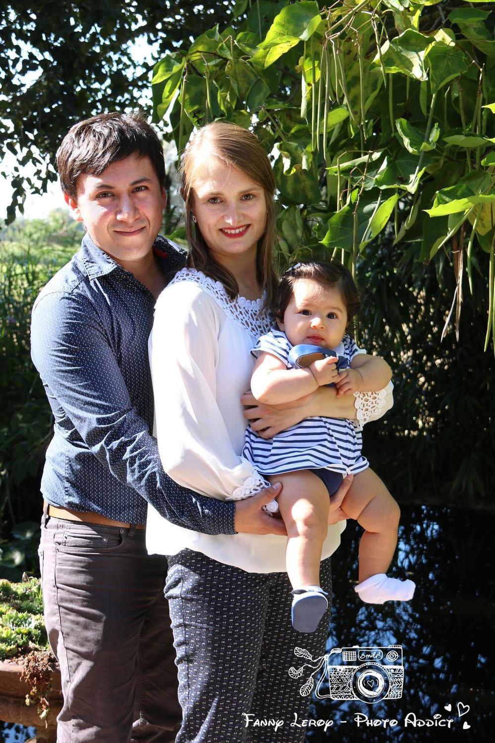 Alice Leeuwerck met haar vriend Fabricio Gonzales en haar acht maanden oude dochtertje Paola. 