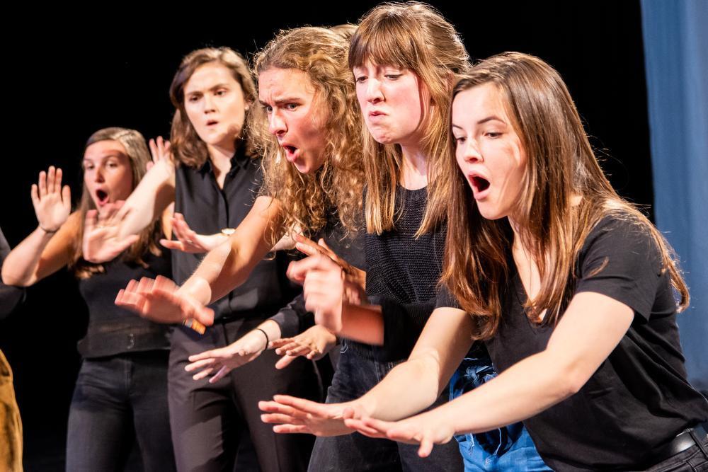 Theater Antigone trekt de boer op met nieuwe voorstelling 'Toendra'